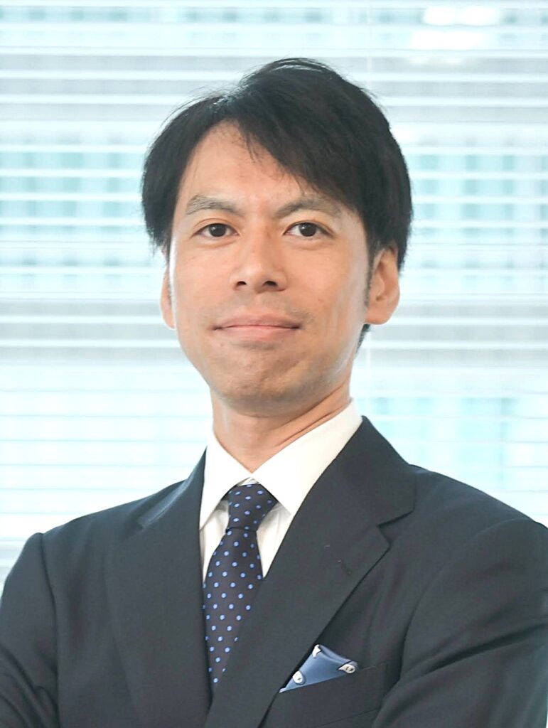 髙井 洋之 代表取締役 / 経営者の伴走者